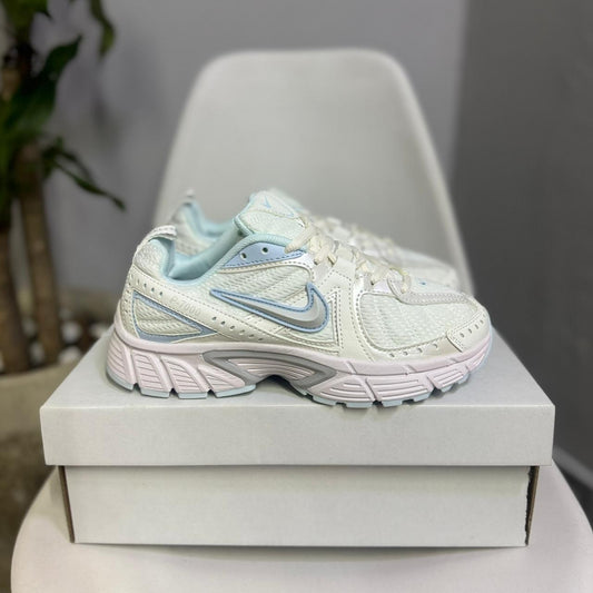 Nike P7000 - Off Club