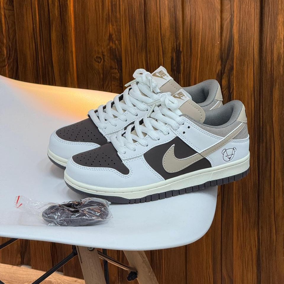 Nike SB Dunk Low x Otomo Katsuhiro - Off Club