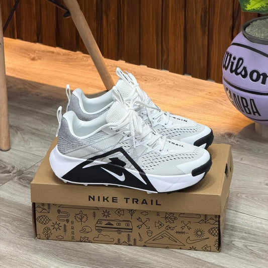Nike Trail Wildhorse - Off Club