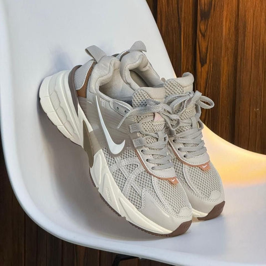 Nike V2k Runing - Off Club