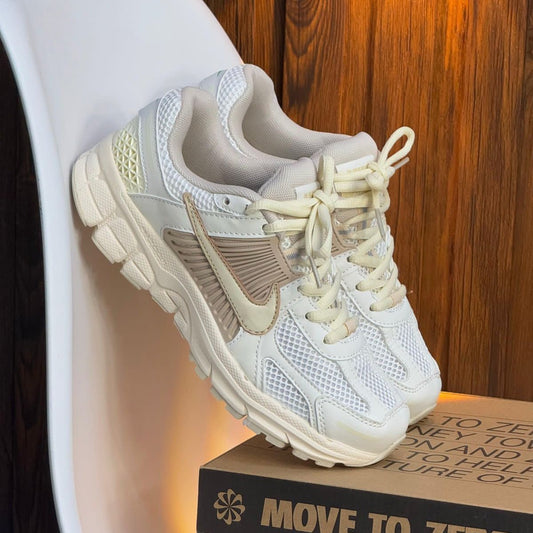 Nike zoom Vomero 5 Pale Ivory - Off Club