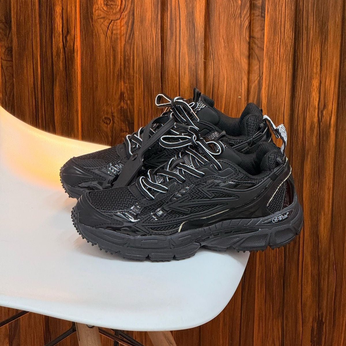 Off White Be Right Back - Off Club