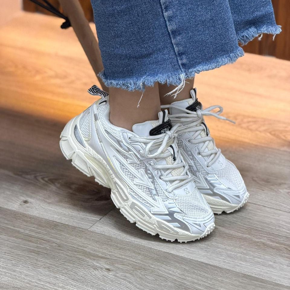 Off White Be Right Back - Off Club
