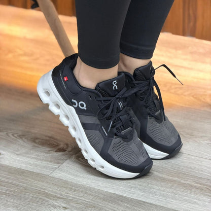 On Cloud Runner 2 - Off Club