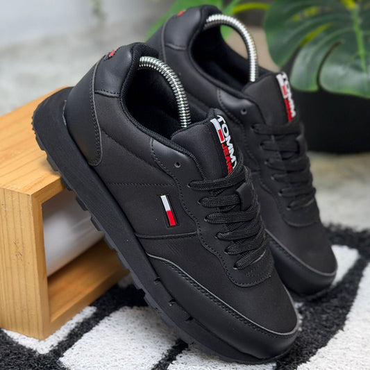 Tommy Hilfiger - Off Club